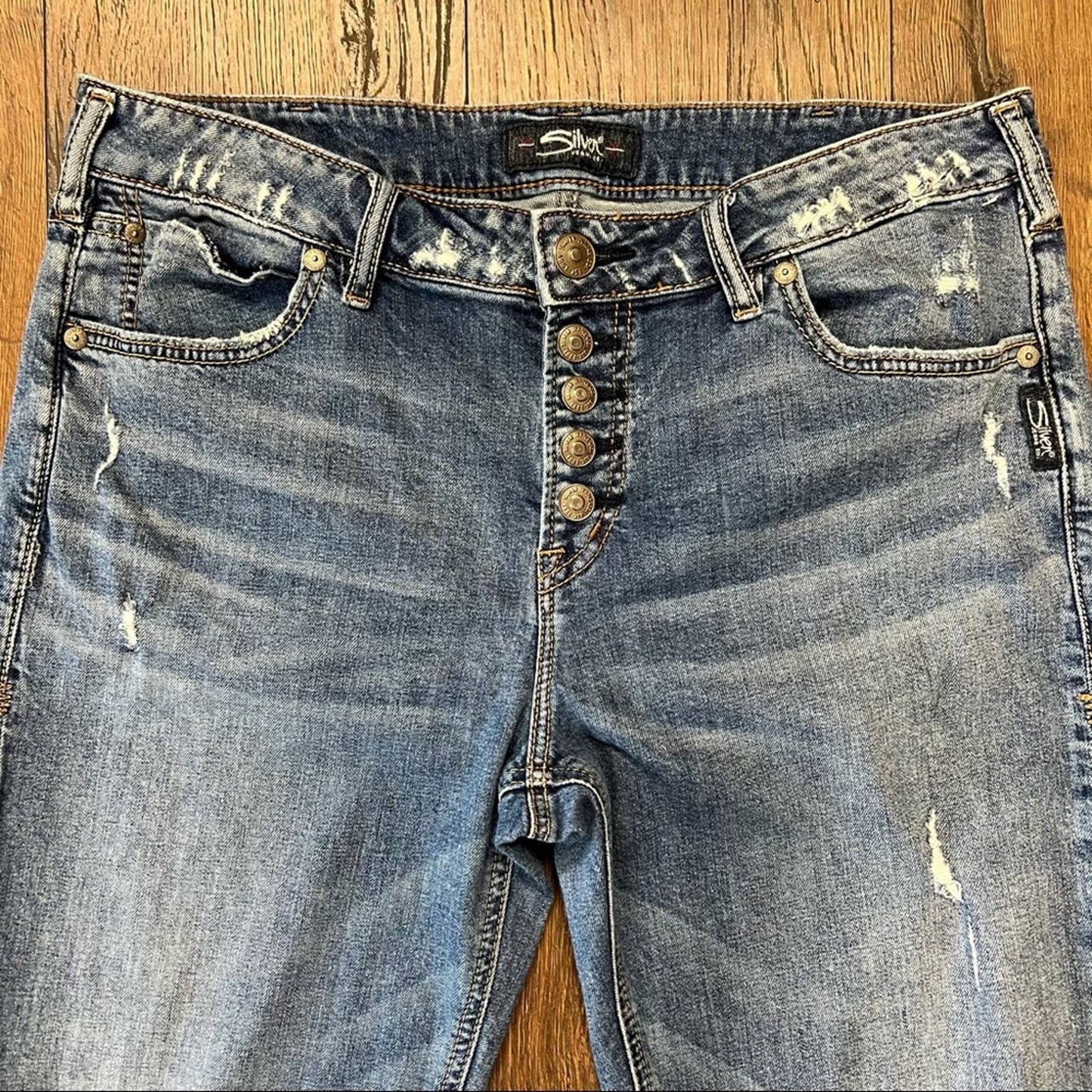 Silver jeans Avery slim crop SZ 33/14
