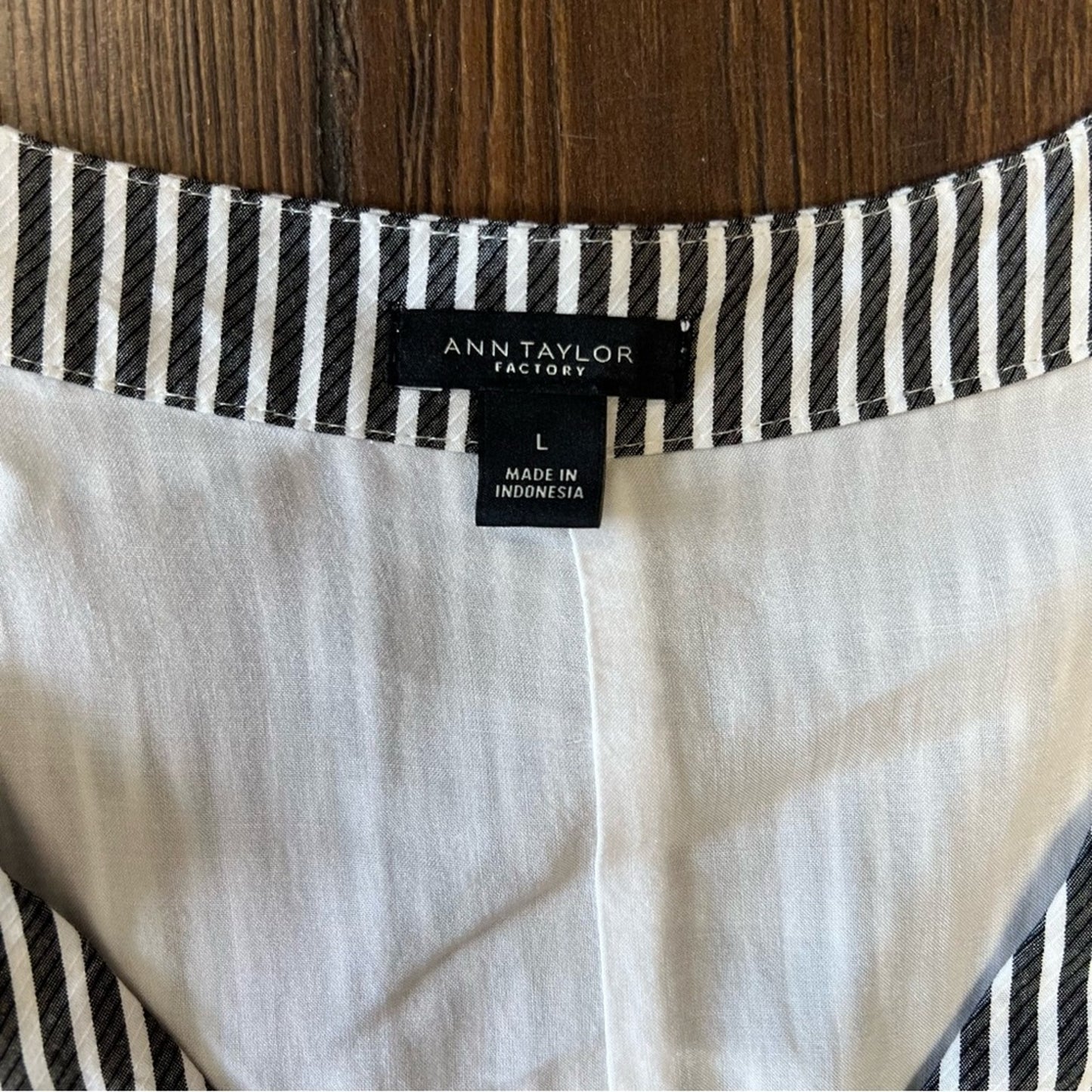 Ann Taylor pinstripe button front dress SZ LG