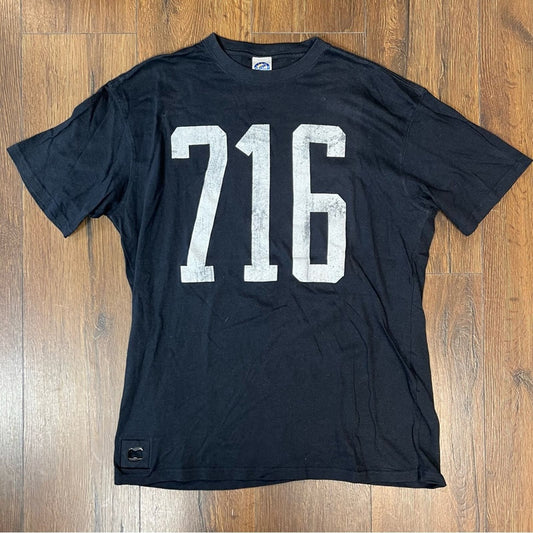 Men’s Brew City “716” tee with bottle cap remover SZ LG