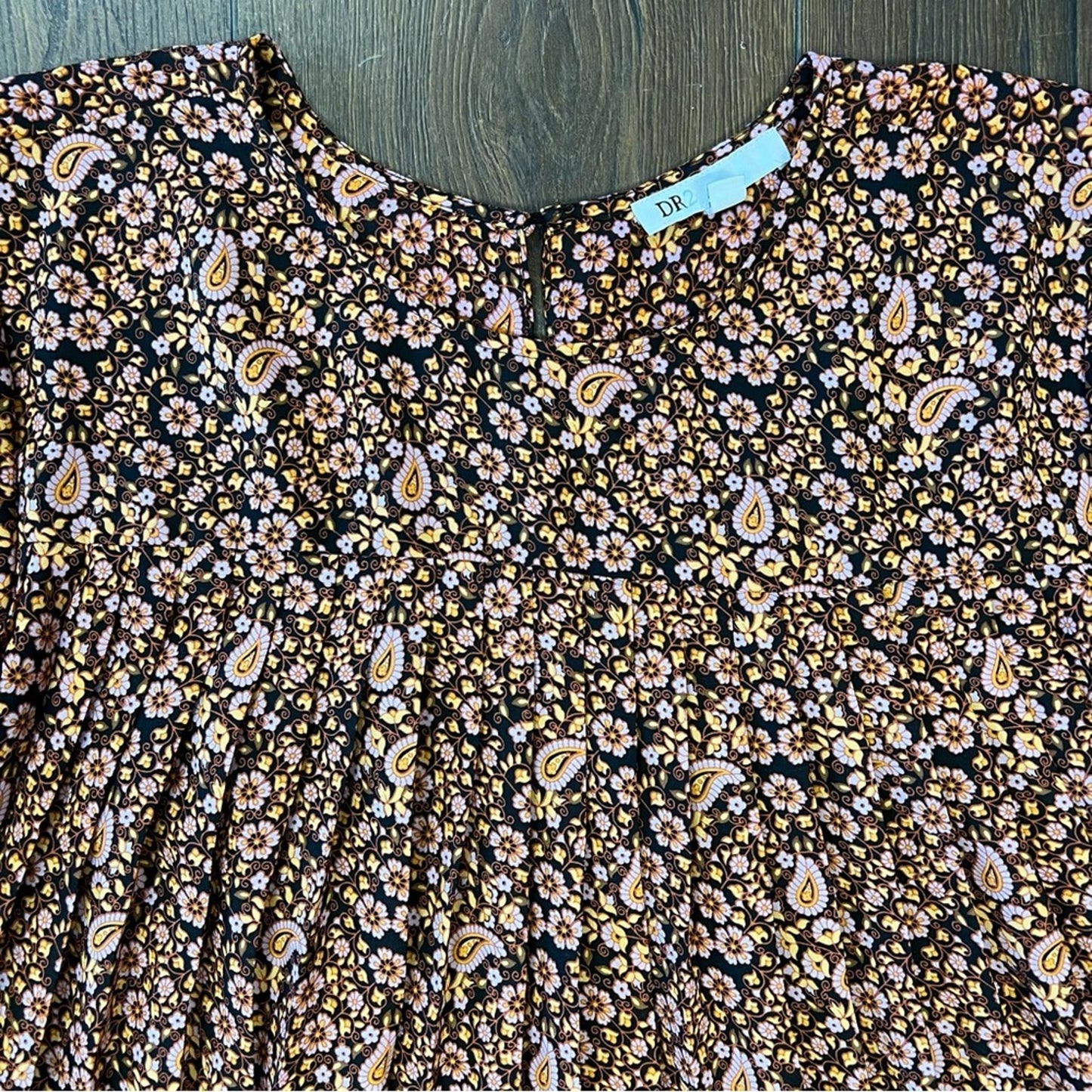 DR2 paisley pleated top SZ XL