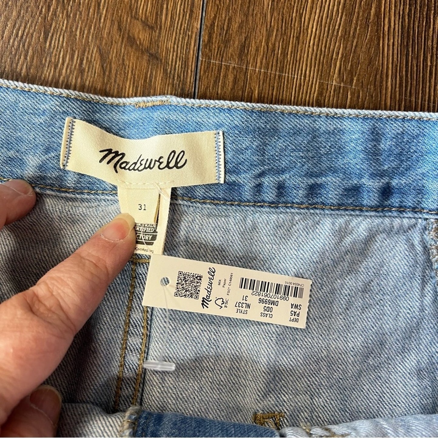🆕 Madewell Pleated Denim Mini Skirt in Stilecrost Wash SZ 31/10