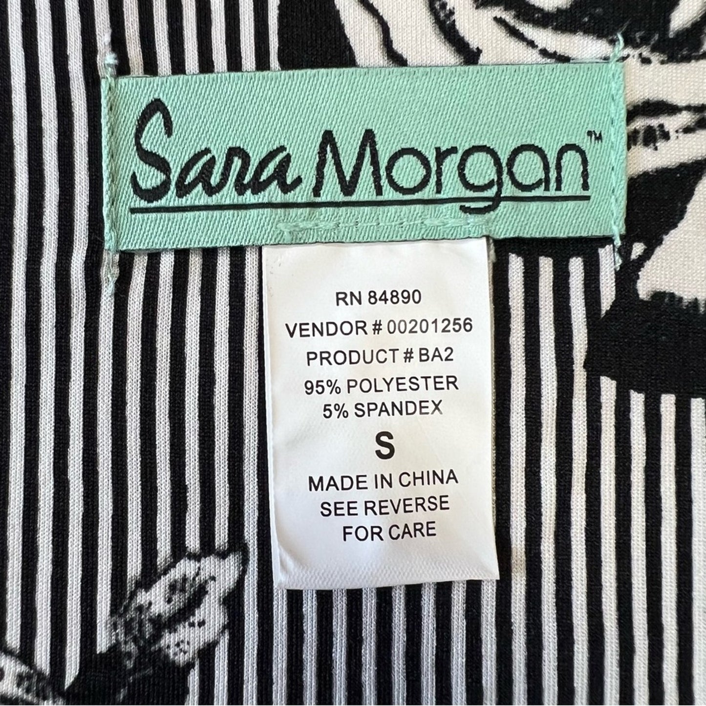 Sara Morgan, black floral blouse SZ SM