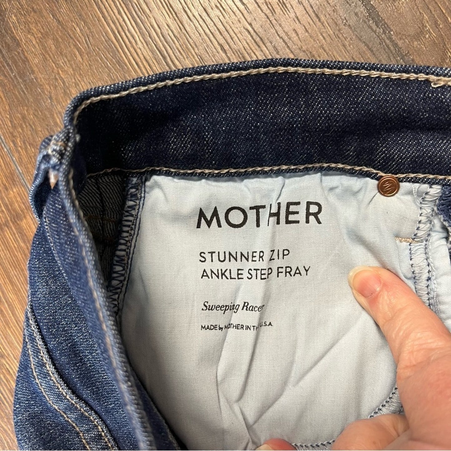 Mother Denim Stunner Zip Ankle Step Fray Sweeping Racer SZ 25/0
