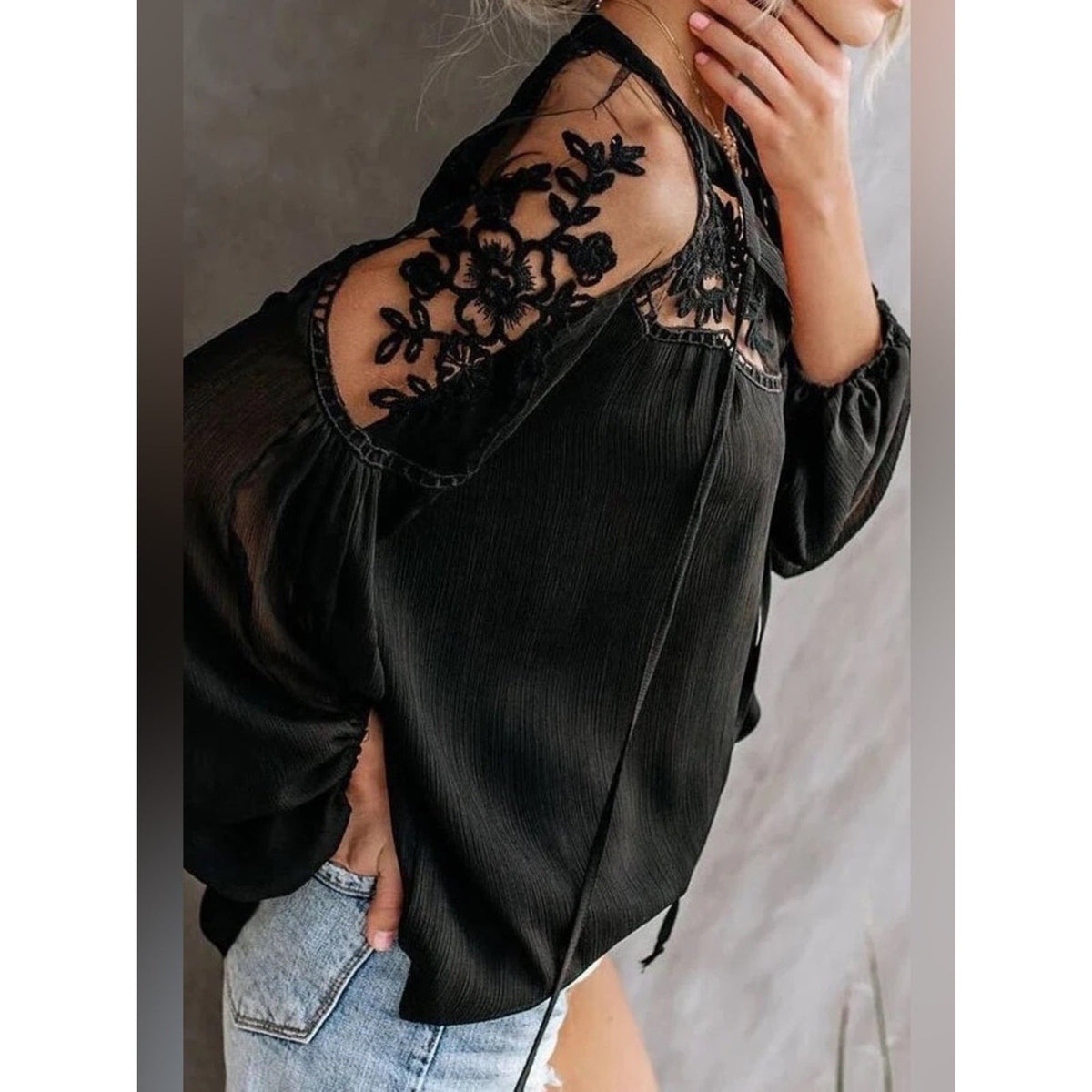 🆕 Hayden Los Angeles Boho Lace-Trimmed Blouse SZ S/M