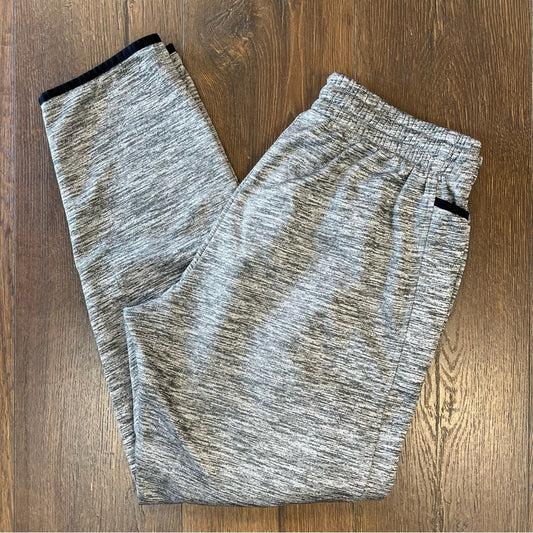 Men’s under Armour loose fit cold gear sweatpants SZ LG