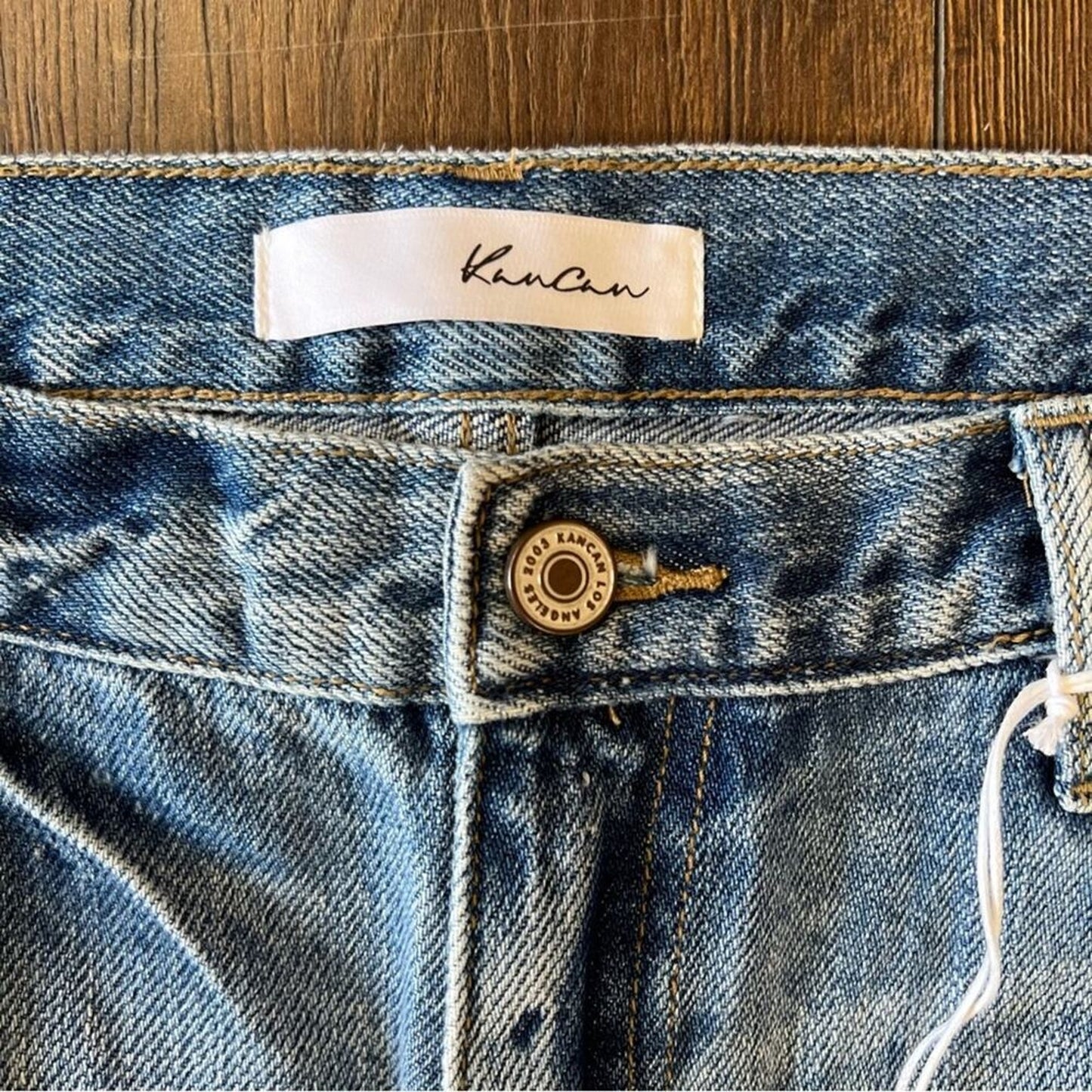 NEW KanCan Samantha mid rise ripped denim backed boyfriend Jean SZ 13/30‎
