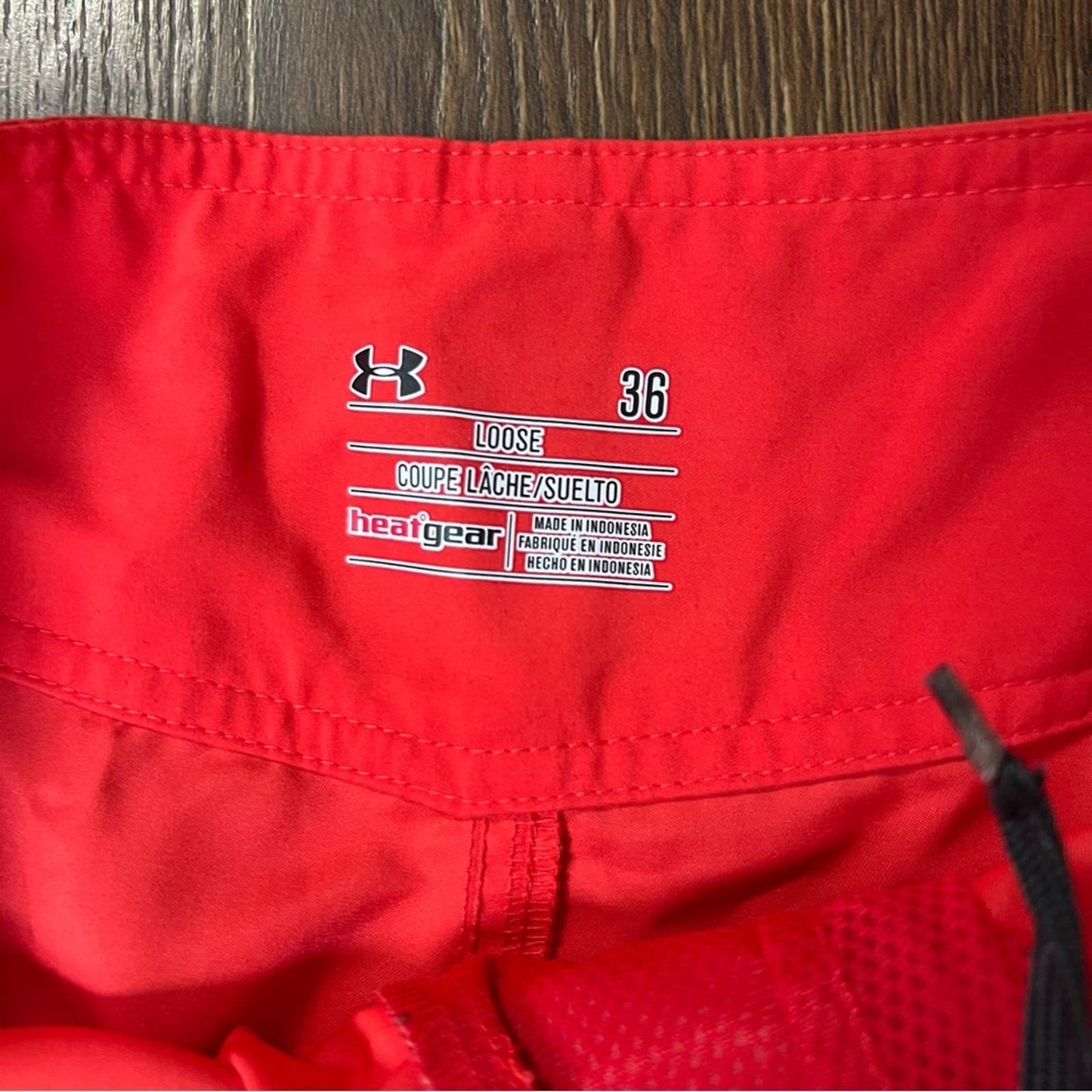 Men’s Under Armour Swim Trunks SZ 36