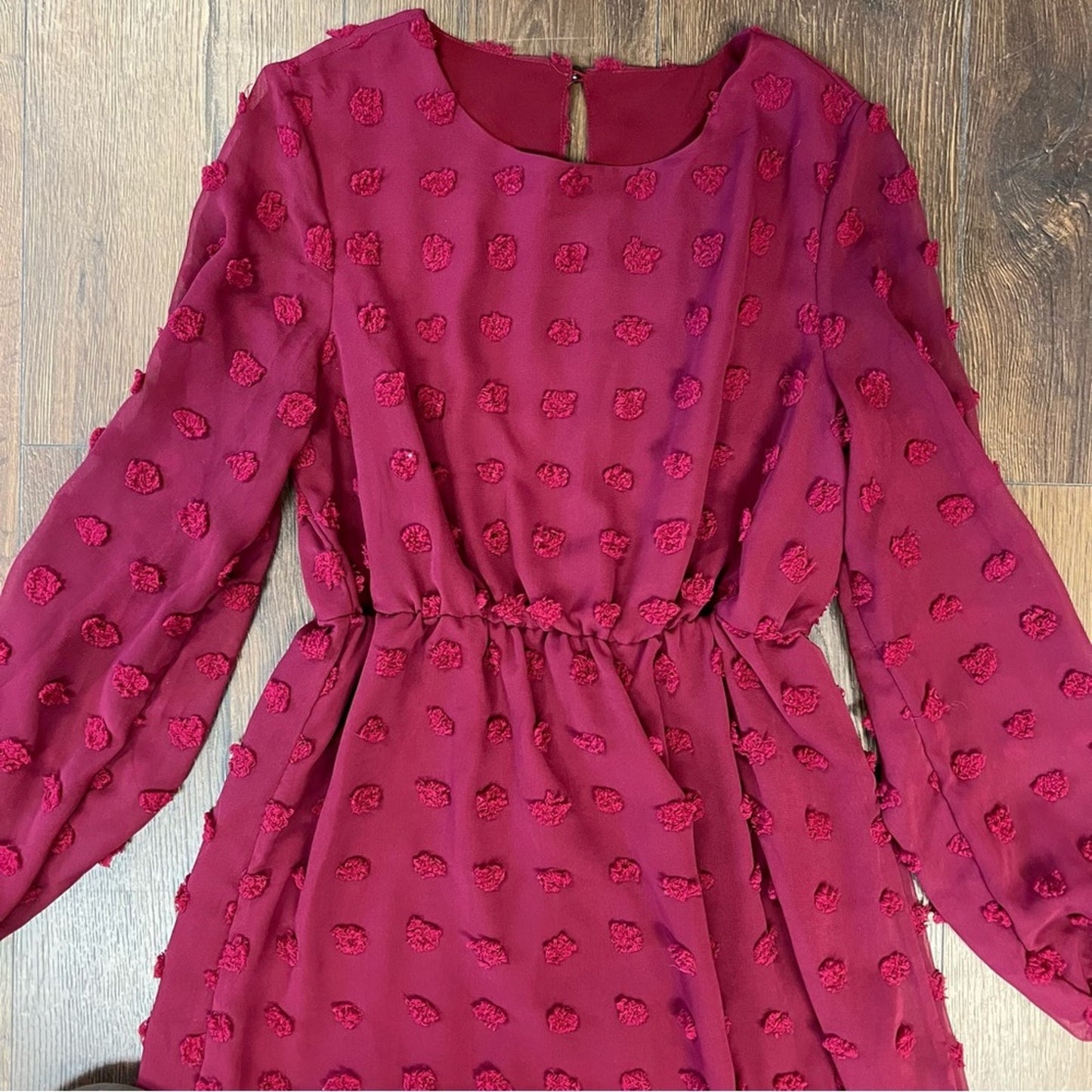 Amazon burgundy textured V-neck midi dress SZ SM