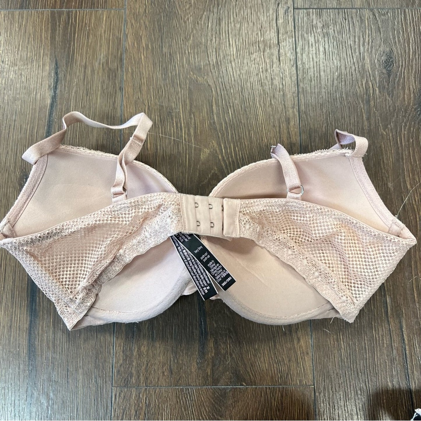 Victoria Secret Bra SZ 36D