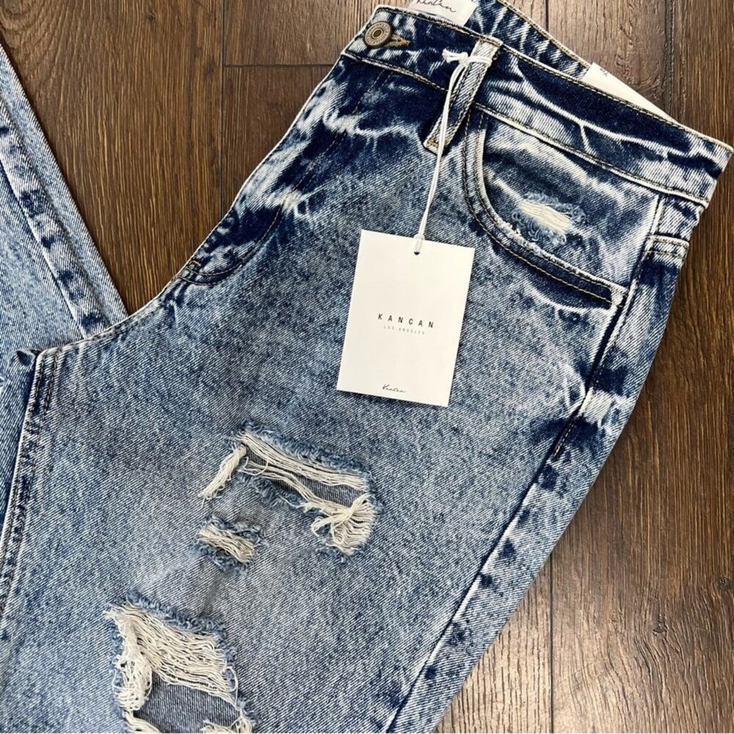 🆕 KanCan Collie High Rise‎ Distressed Mom Jean SZ 11/29