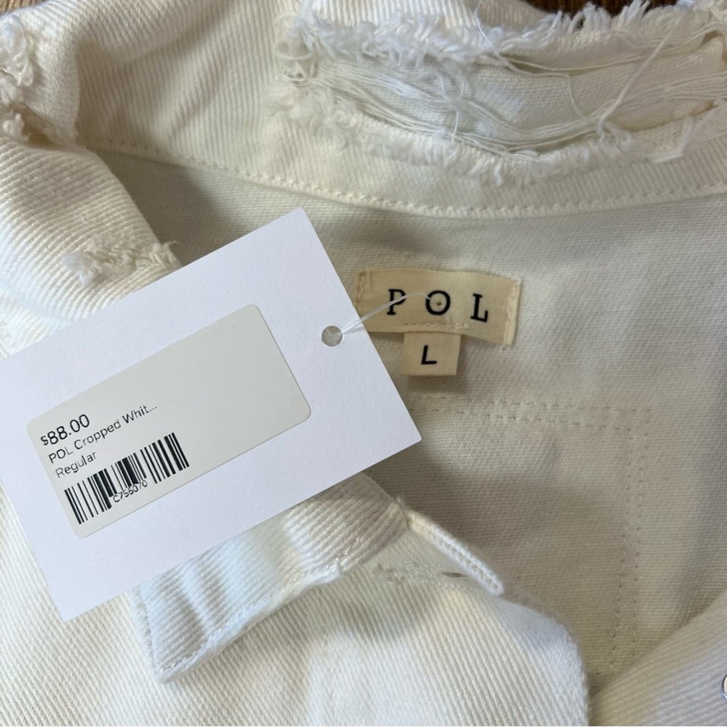 🆕 POL Ivory Cropped Distressed Raw Edge Front Pockets Denim Jacket SZ LG