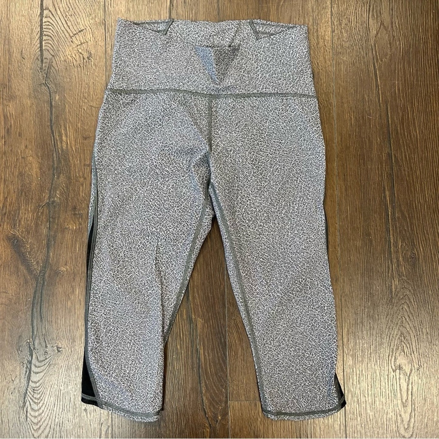 Lululemon Train Times Crop 17" Leggings SZ 8