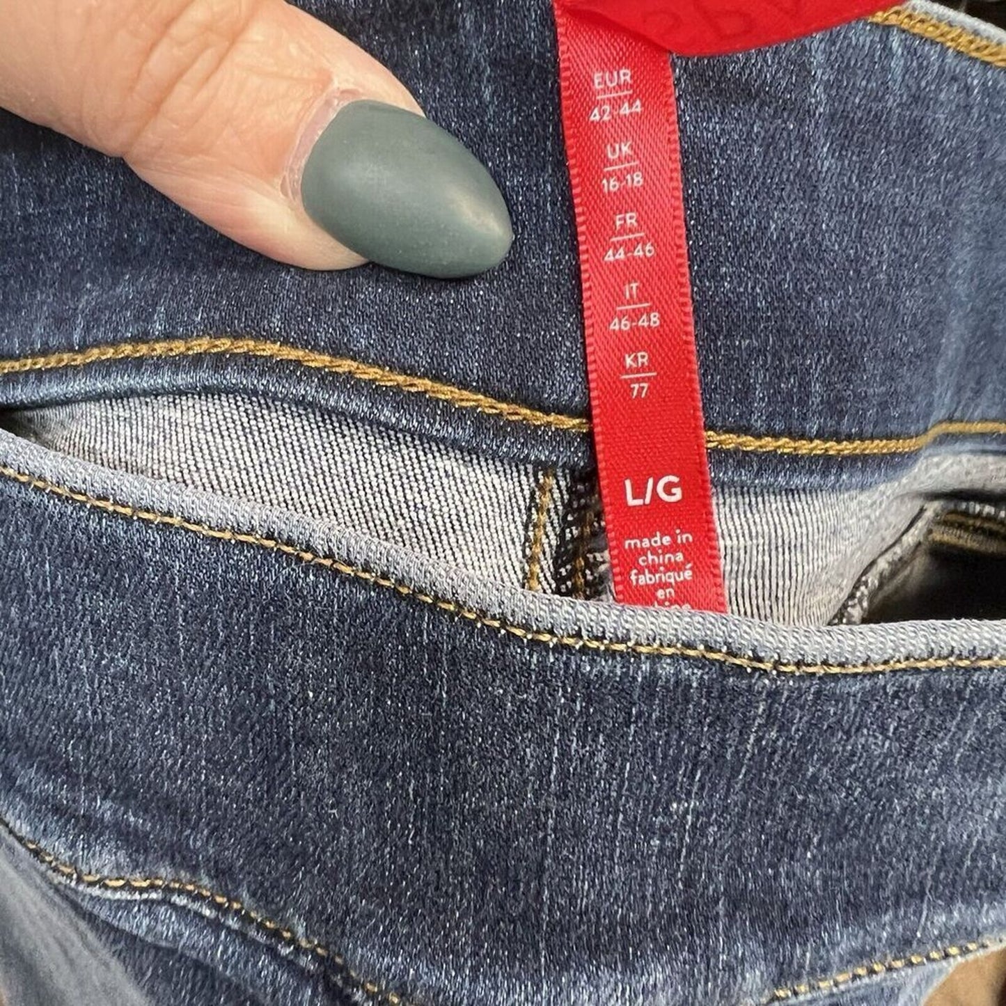 SPANX Distressed‎ Denim High Rise Elastic Waist Jeggings SZ LG