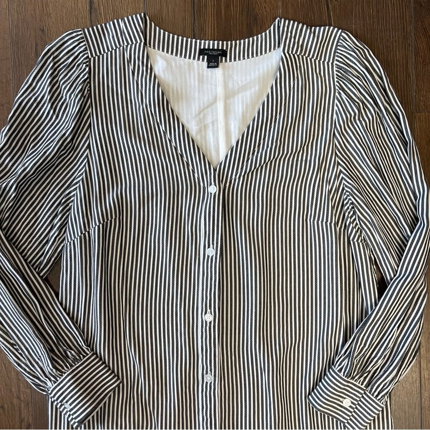 Ann Taylor pinstripe button front dress SZ LG