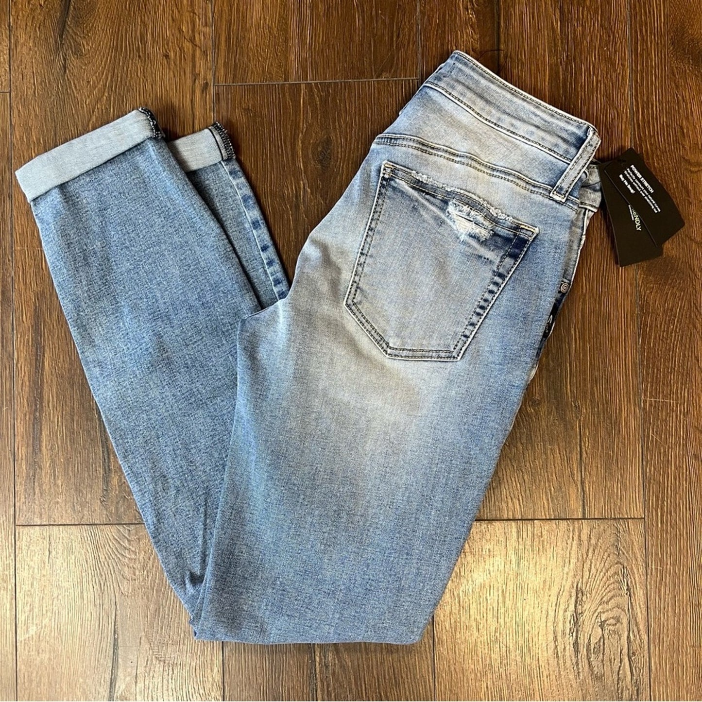 🆕 Silver Jean Boyfriend Mid Rise Slim Leg Jeans SZ 26/2