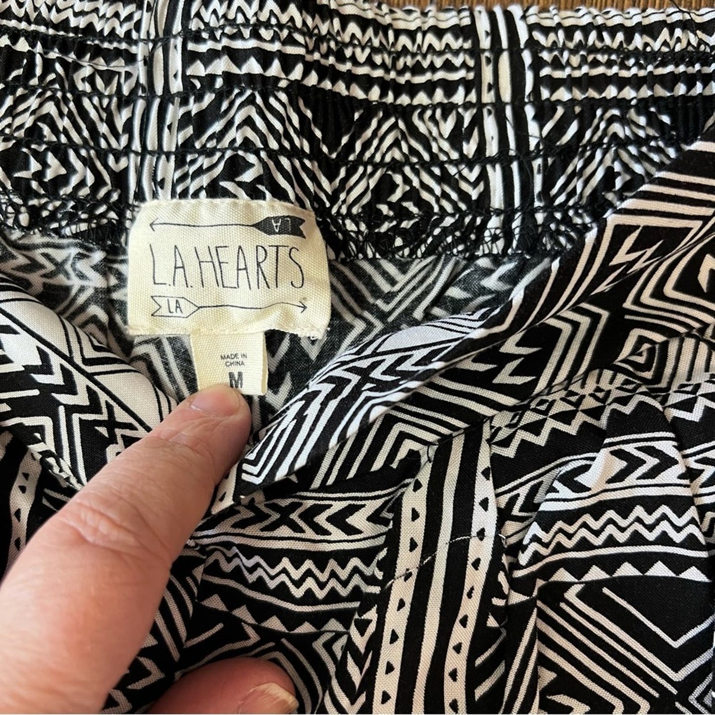 L.A. Hearts by PacSun black and white Aztec joggers SZ MED