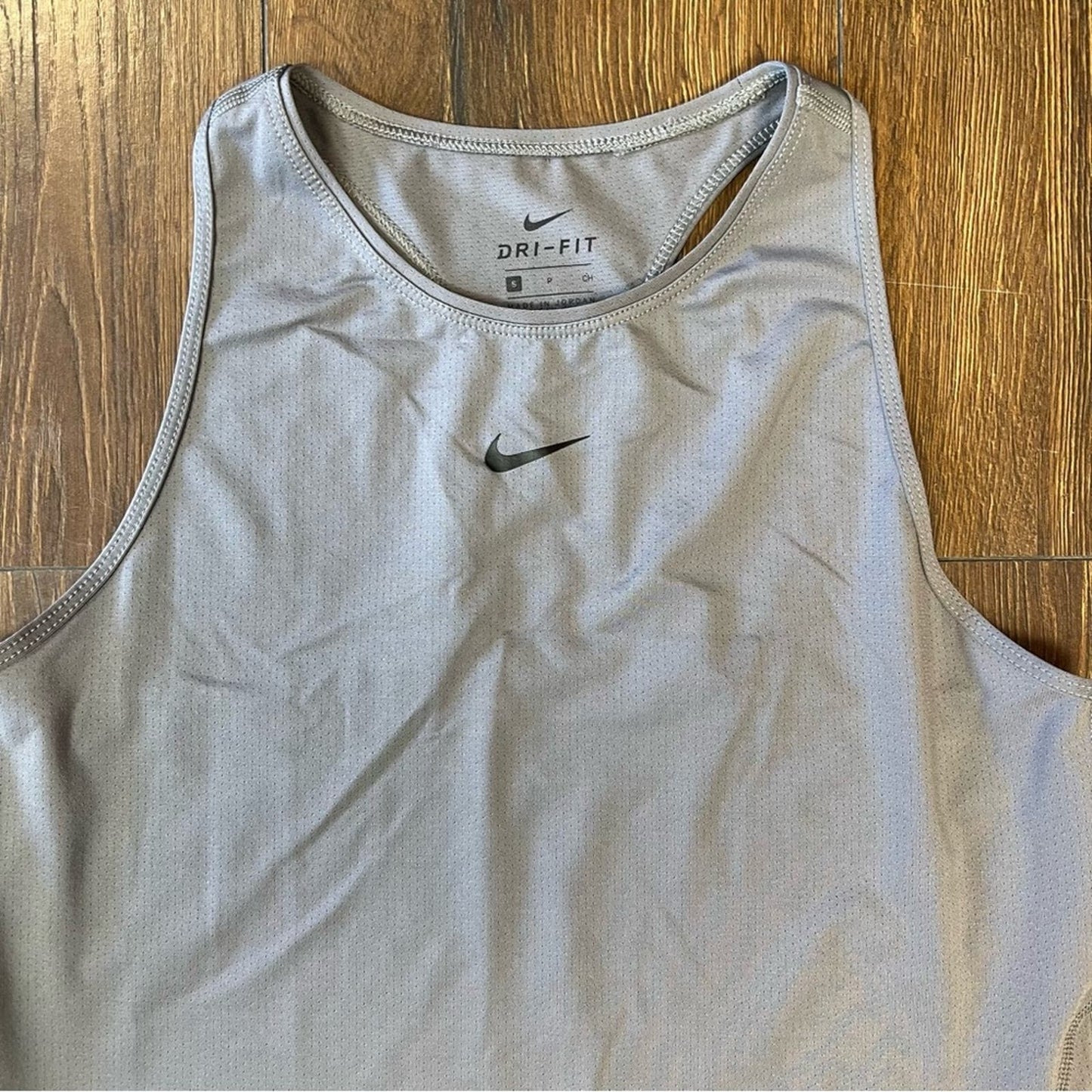 Nike Pro All Over Mesh Tank Gunsmoke/Black SZ SM
