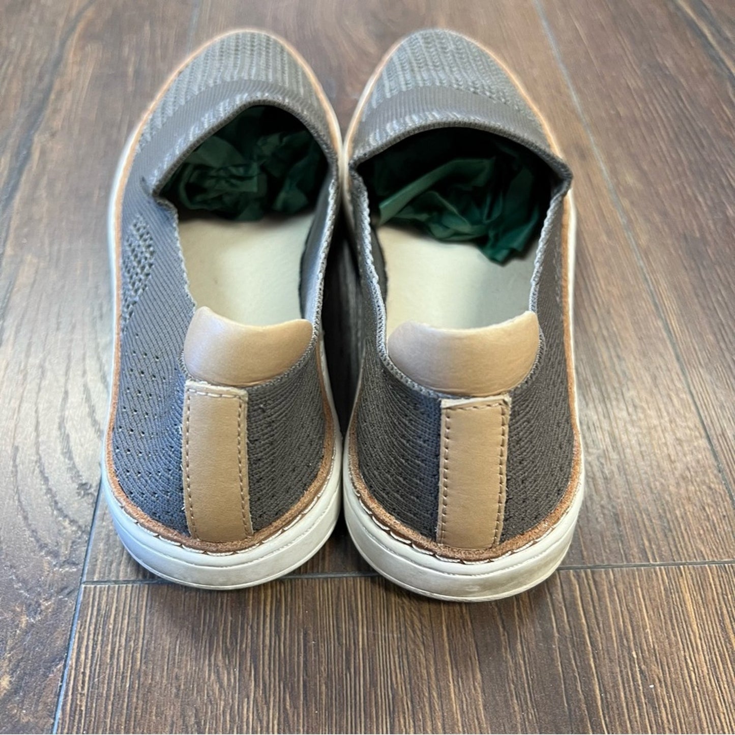 UGG Sammy HYPER Weave Sneaker SZ 6