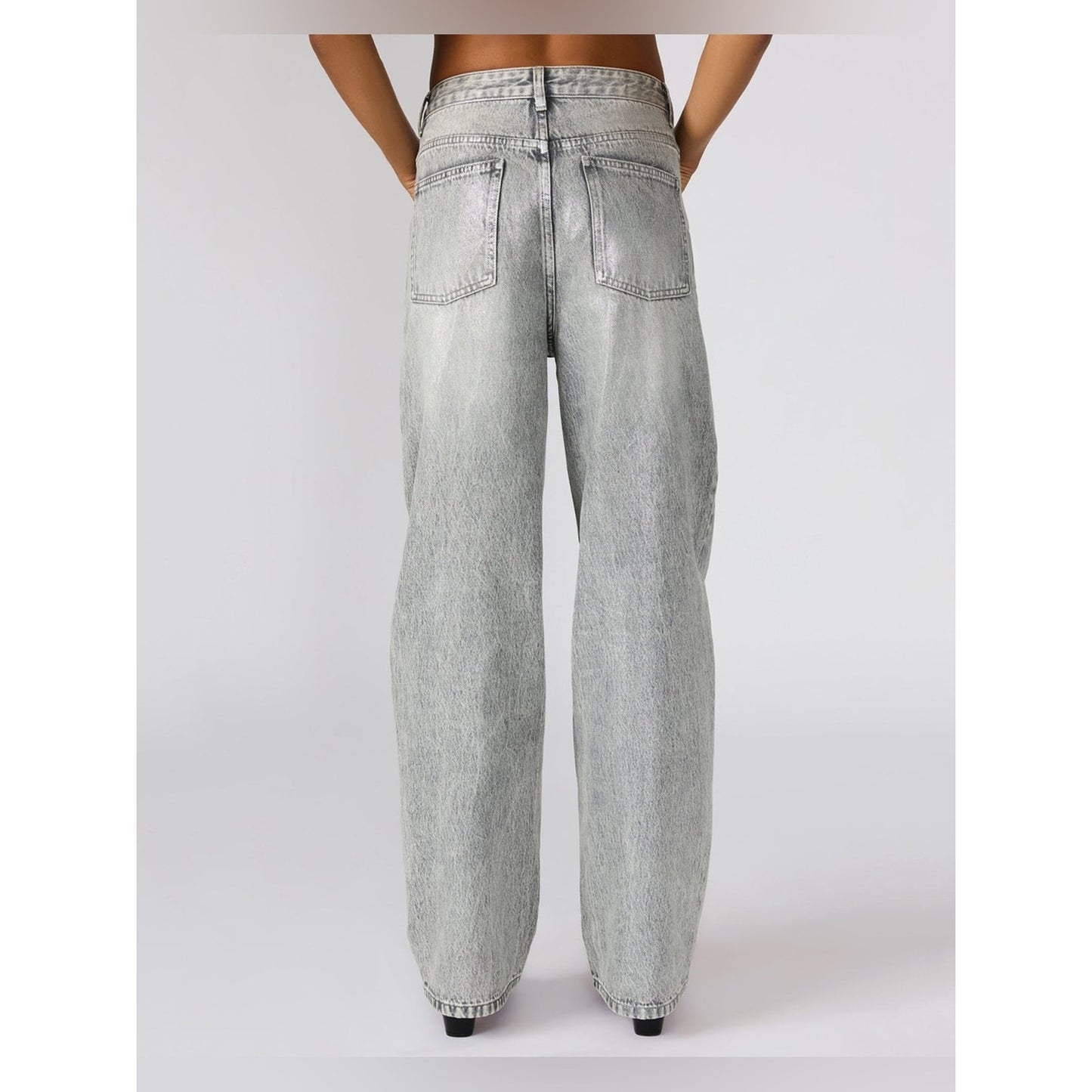 🆕 Steve Madden Metallic Silver Wide-Leg Jeans SZ 29