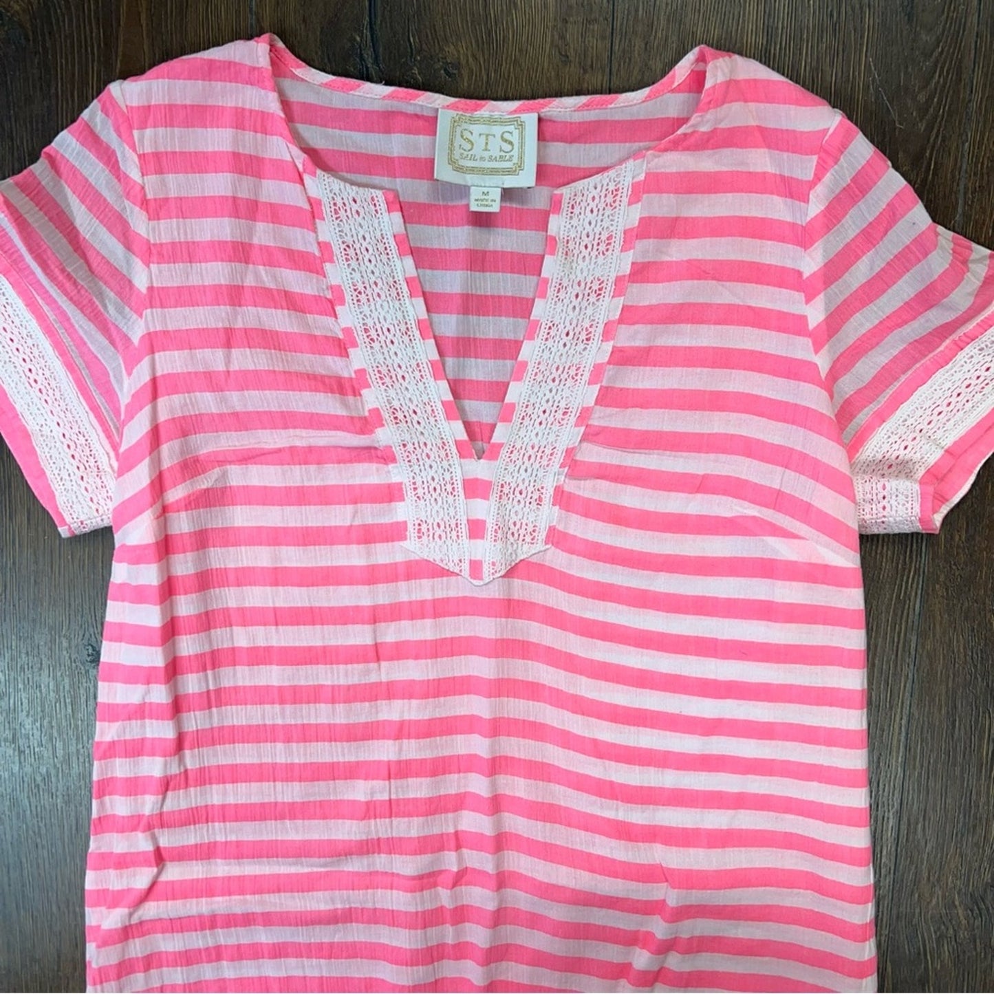 Sale to sable hot pink striped shift dress SZ MED