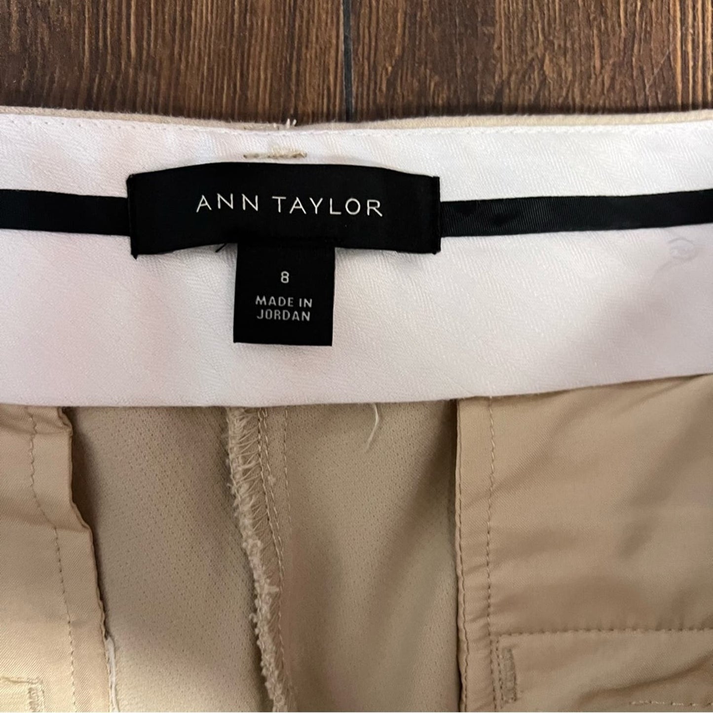 Ann Taylor Tan crop pant SZ 8