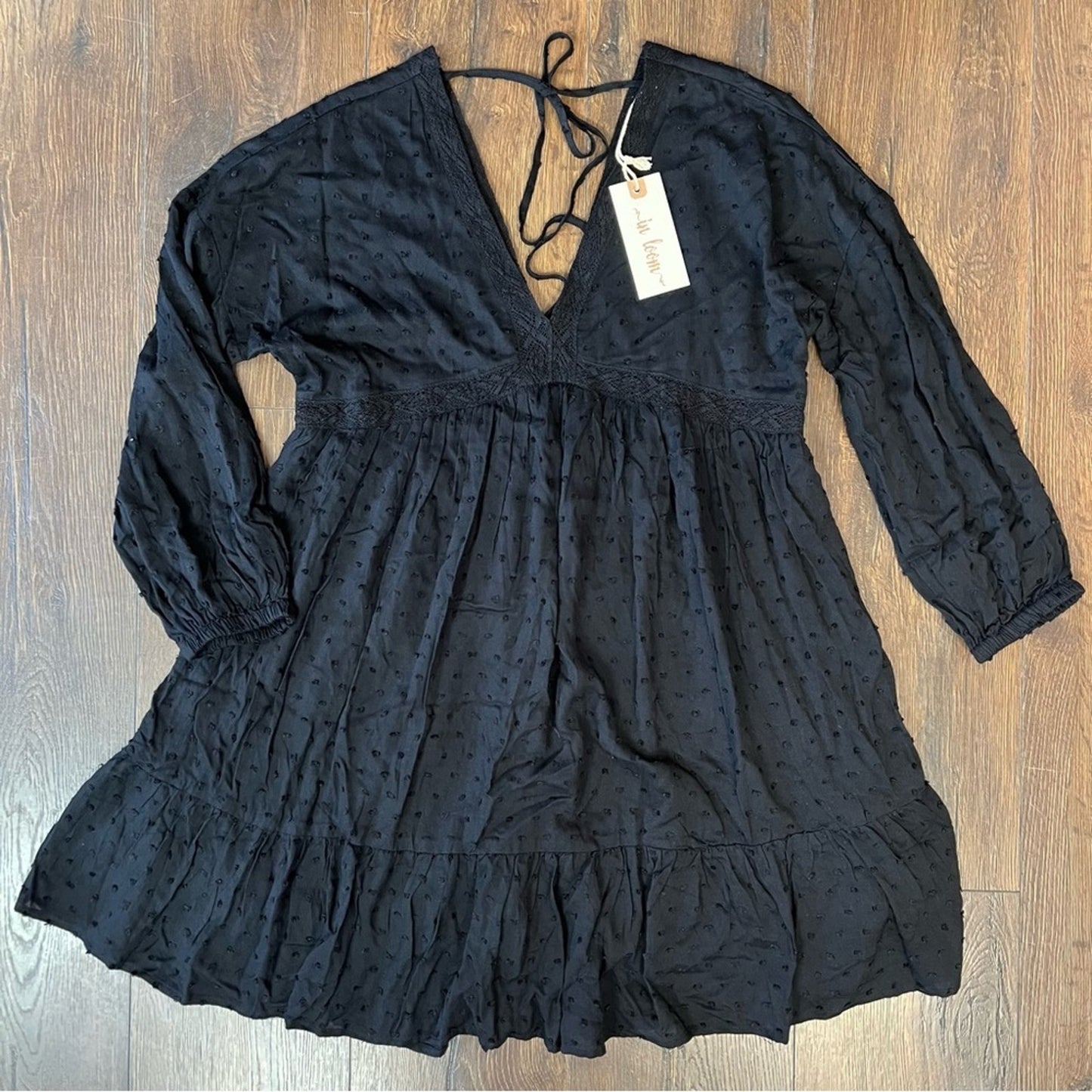 🆕 New In Loom black babydoll dress SZ LG