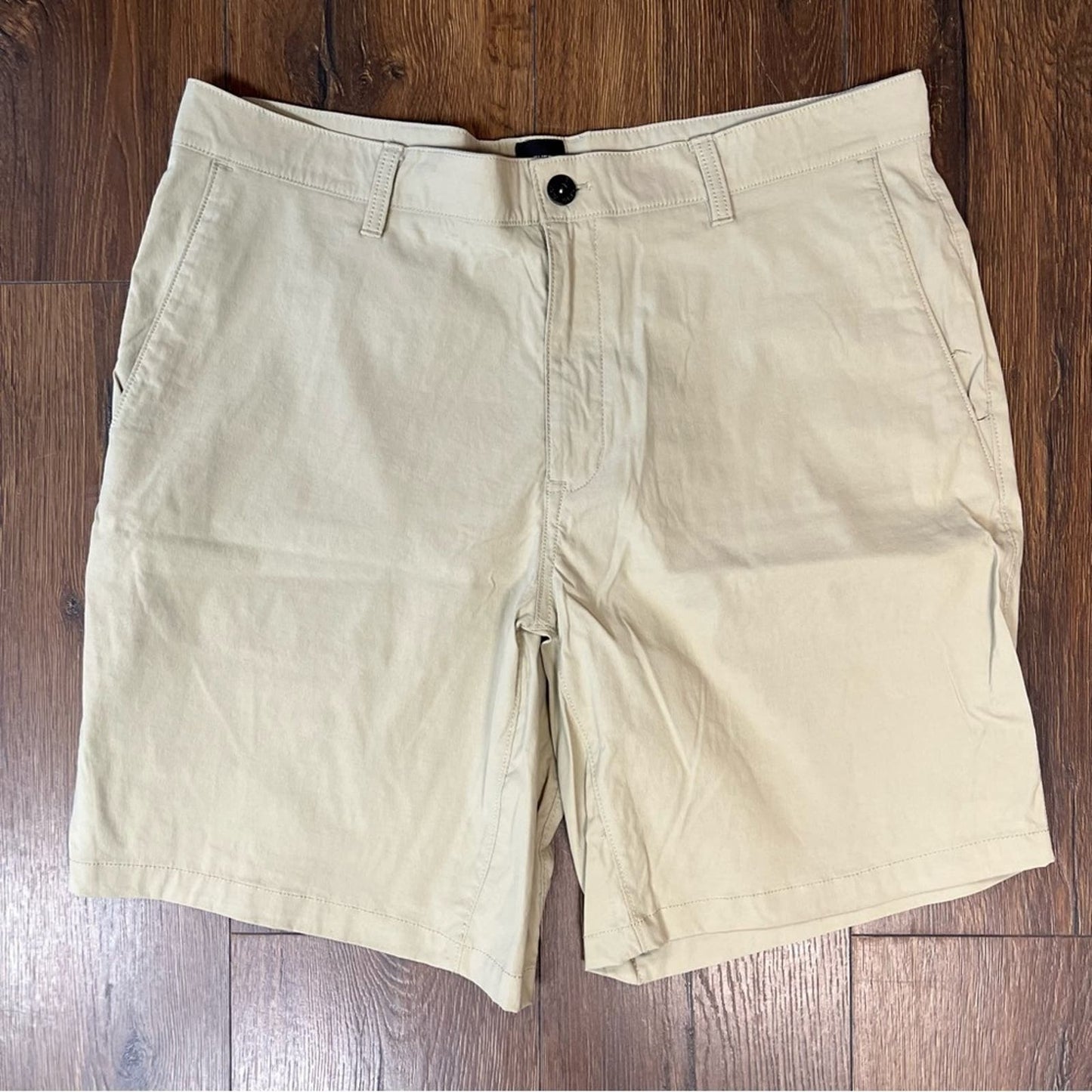 Men’s North Face flat front hiking shorts SZ 36