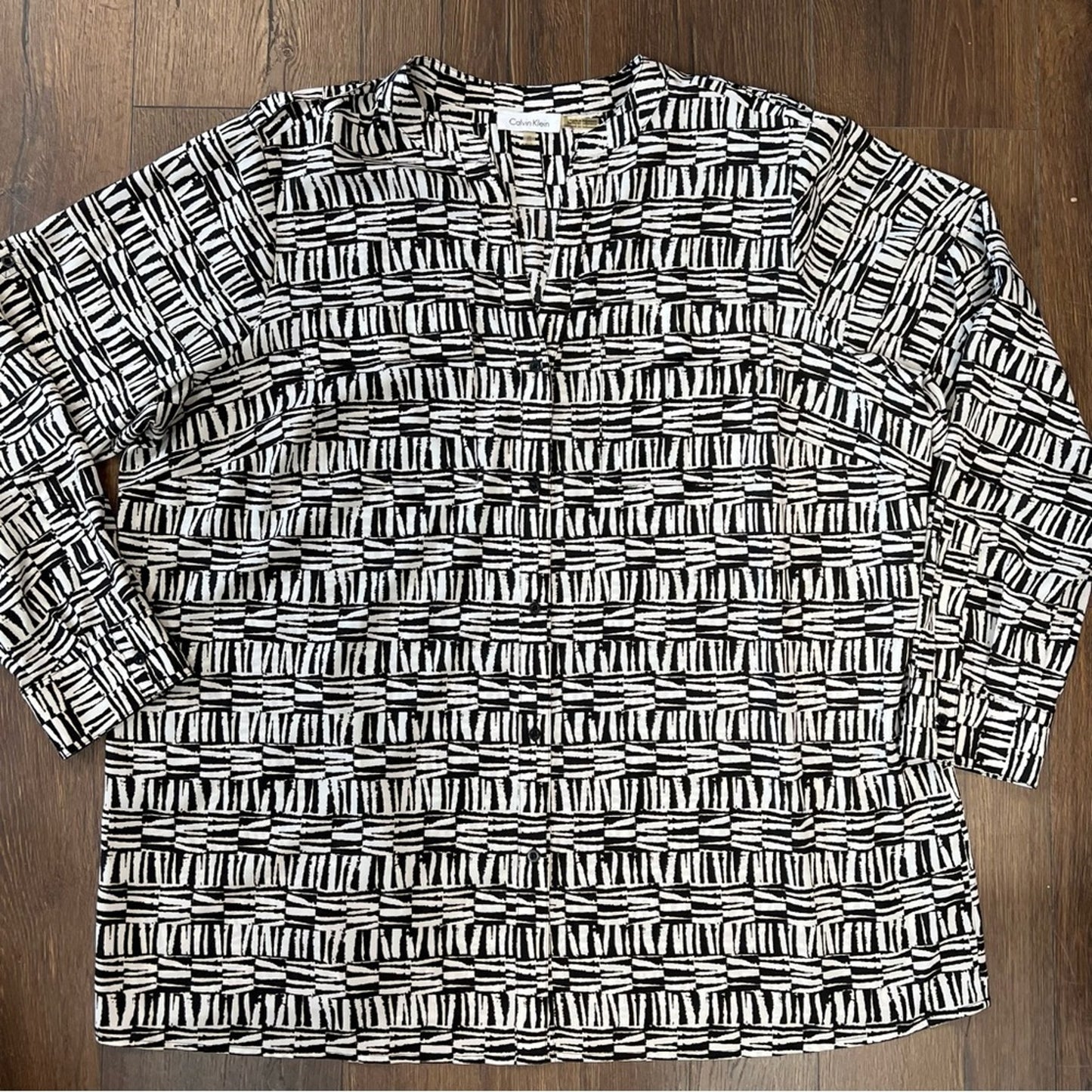 Calvin Klein abstract blouse SZ 2X