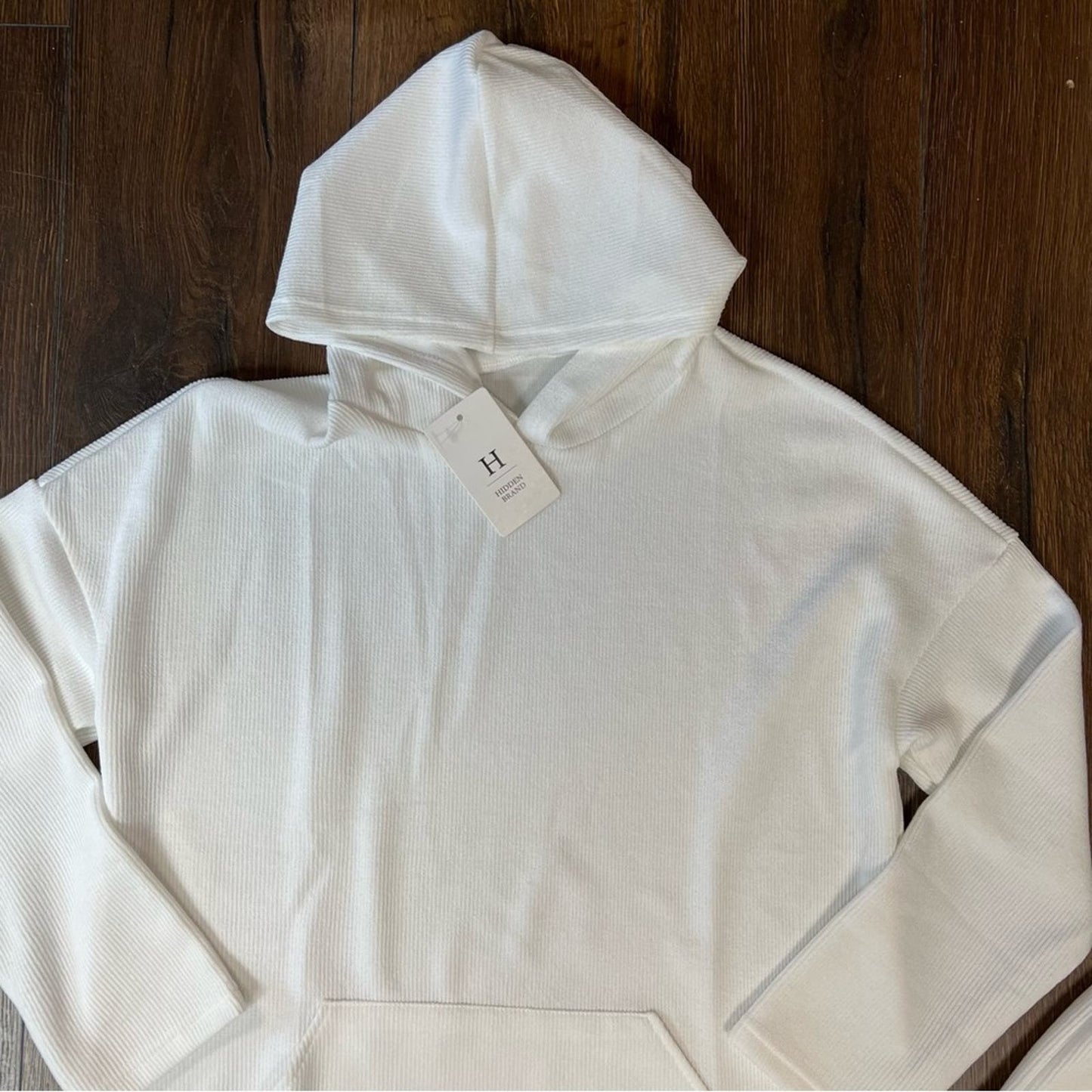 🆕 Hidden Brand white hooded sweatsuit SZ MED