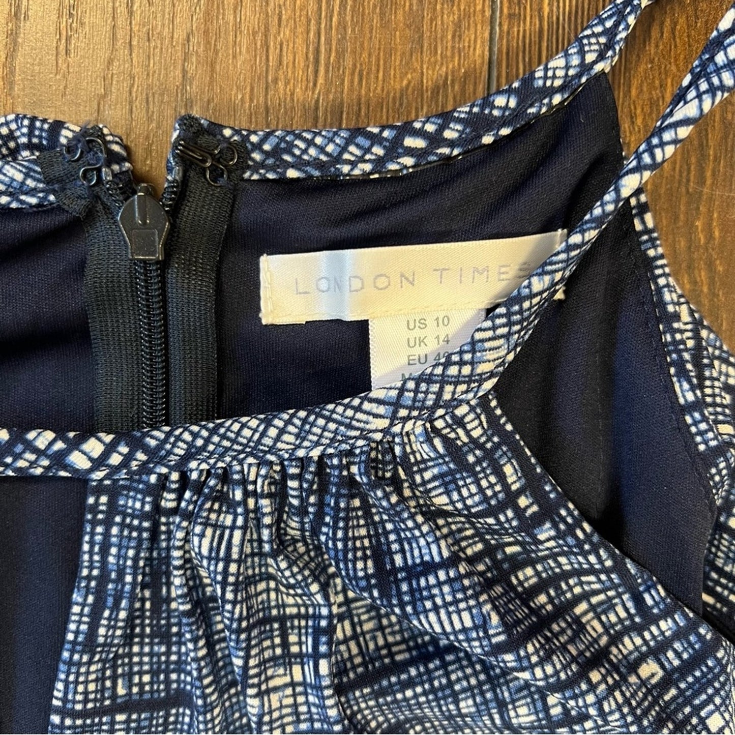 London times blue keyhole, pant suit SZ 10