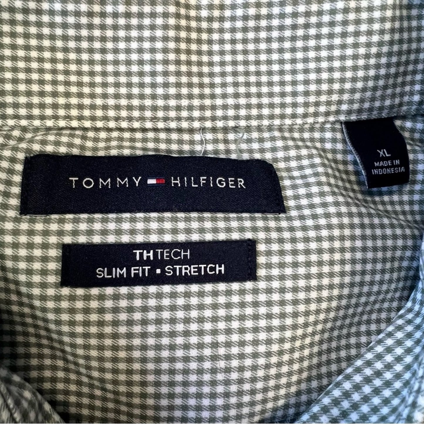 Tommy Hilfiger slim fit button-down SZ XL