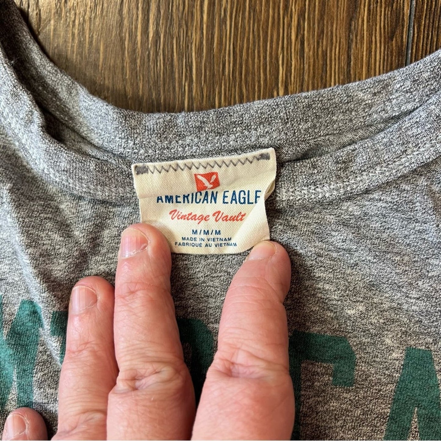 American Eagle vintage tee SZ MED