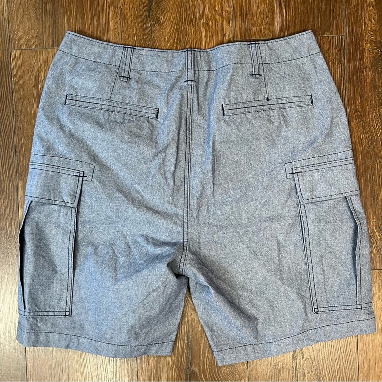 Men’s Frye & Co blue cargo shorts SZ 34