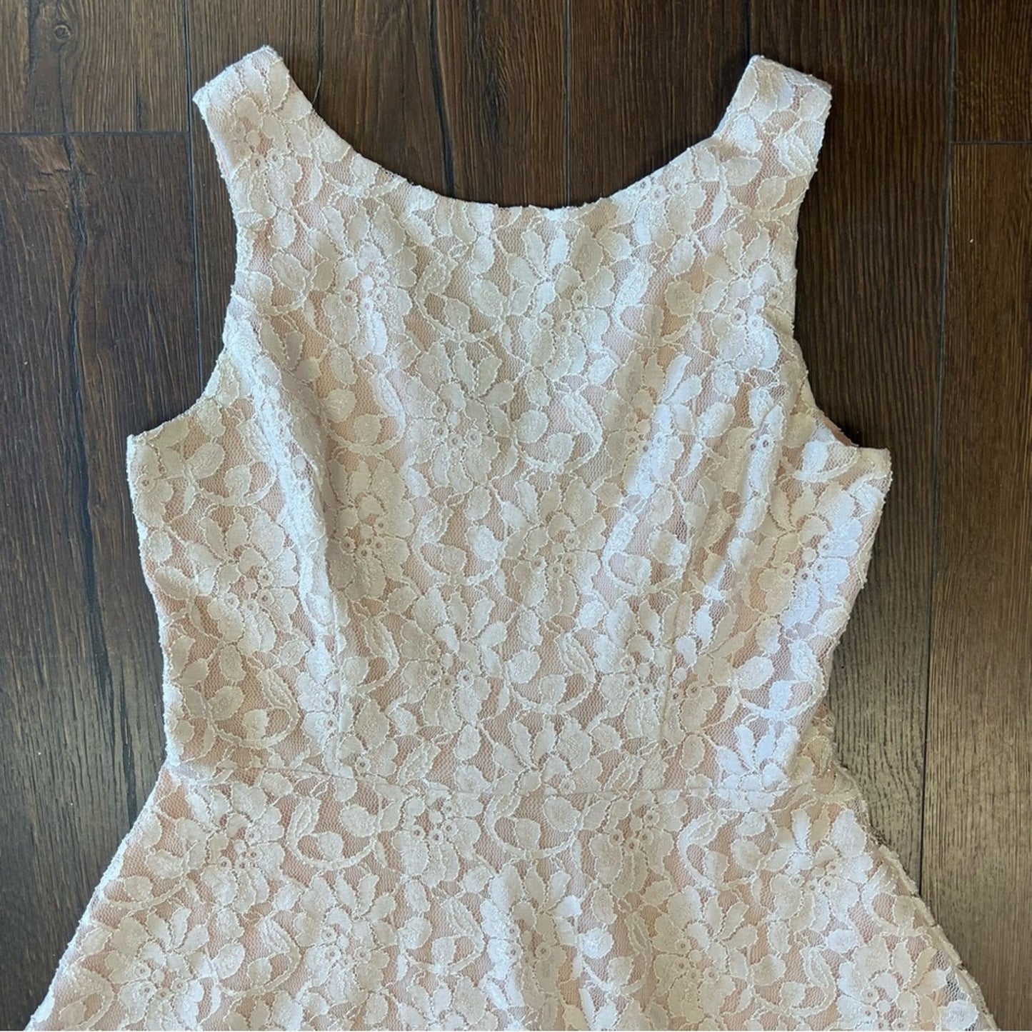 Speechless lace overlay dress SZ LG