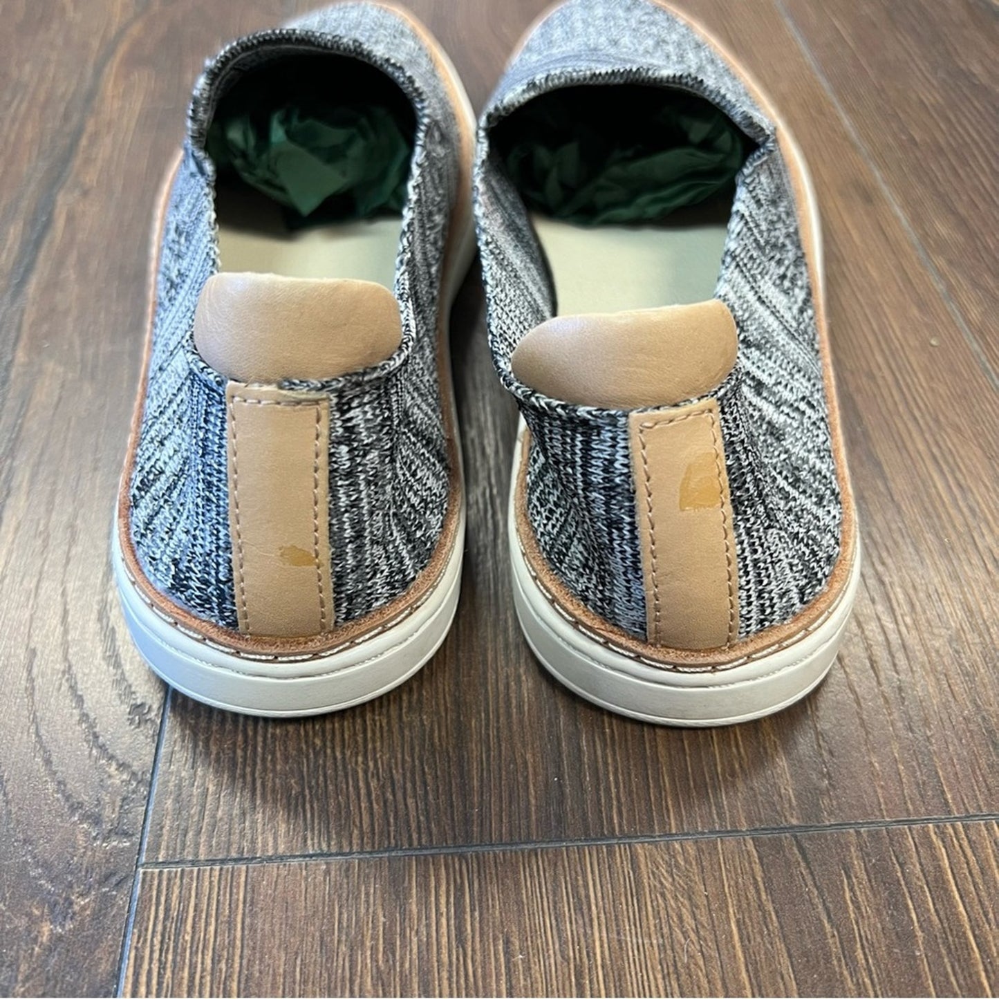 UGG Sammy HYPER Weave Sneaker SZ 6