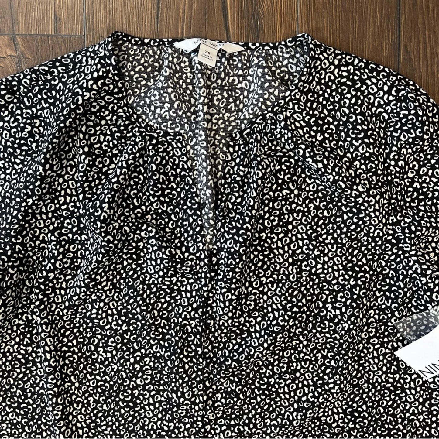 NEW Nine West Button Down Front Blouse SZ XS