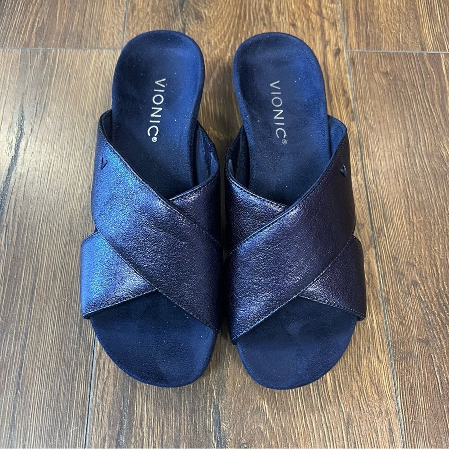 Vionic Kara leather slip on wedge sandal SZ 6.5