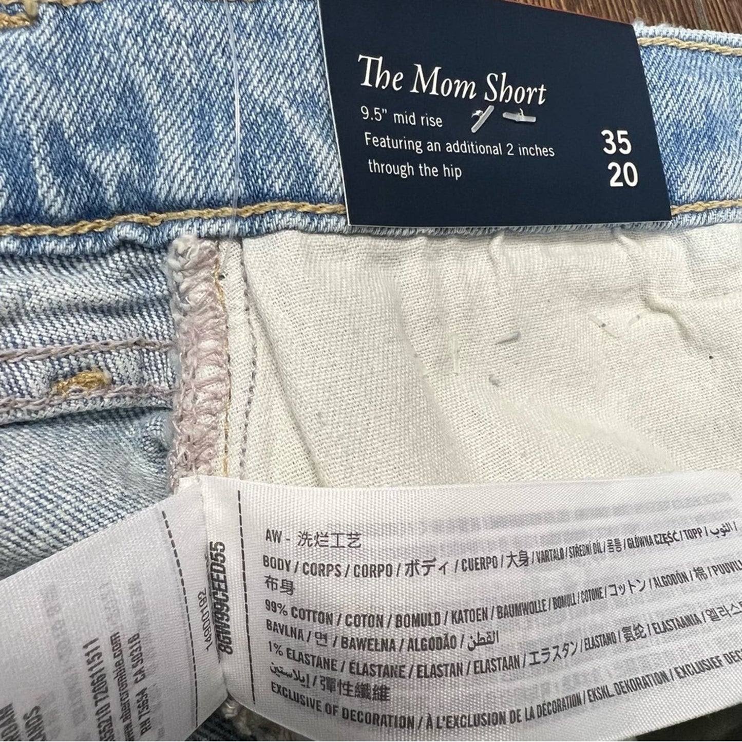 🆕 Abercrombie and Fitch curvy love Mid Rise Mom Short SZ 35/20