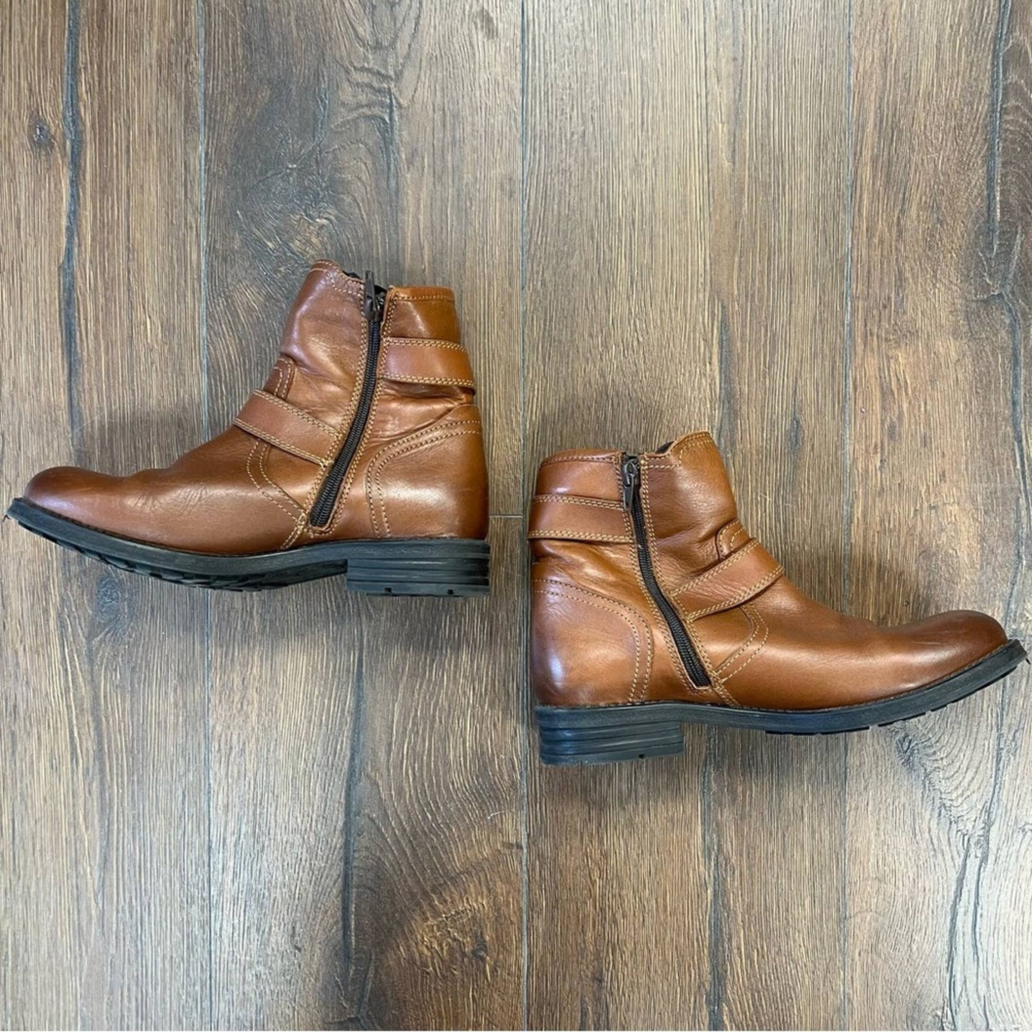 Eric Michael Sasha ankle boots SZ 39/8.5
