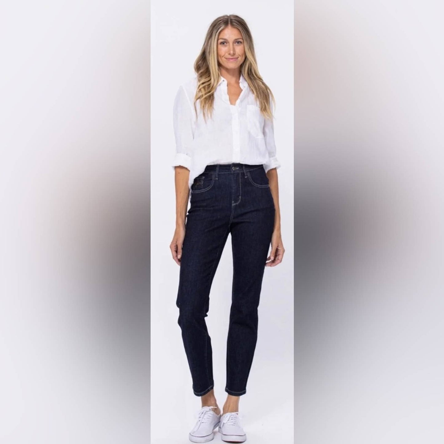 Judy Blue Indigo Blue High Rise Mom Fit SZ 1/25
