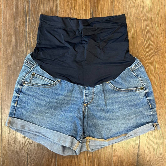 A.Glow maternity short SZ 10