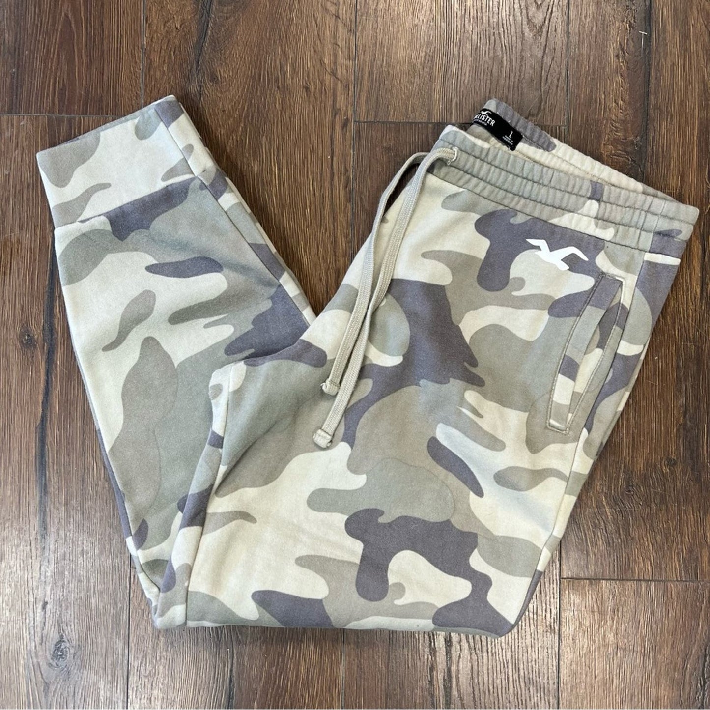 Hollister camo jogger sweats SZ LG