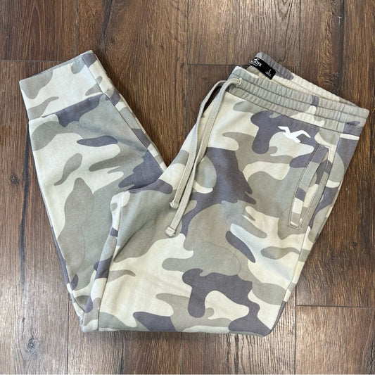 Hollister camo jogger sweats SZ LG