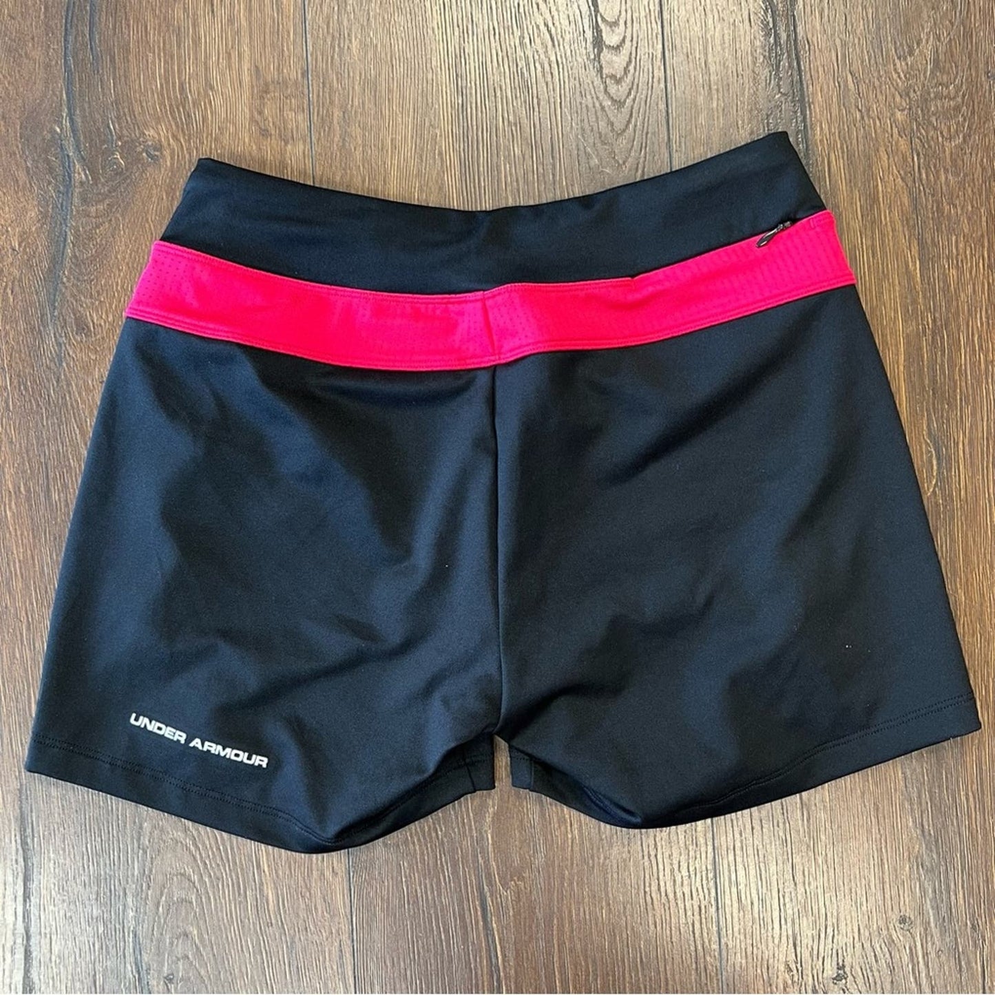 Under Armour shorts SZ SM