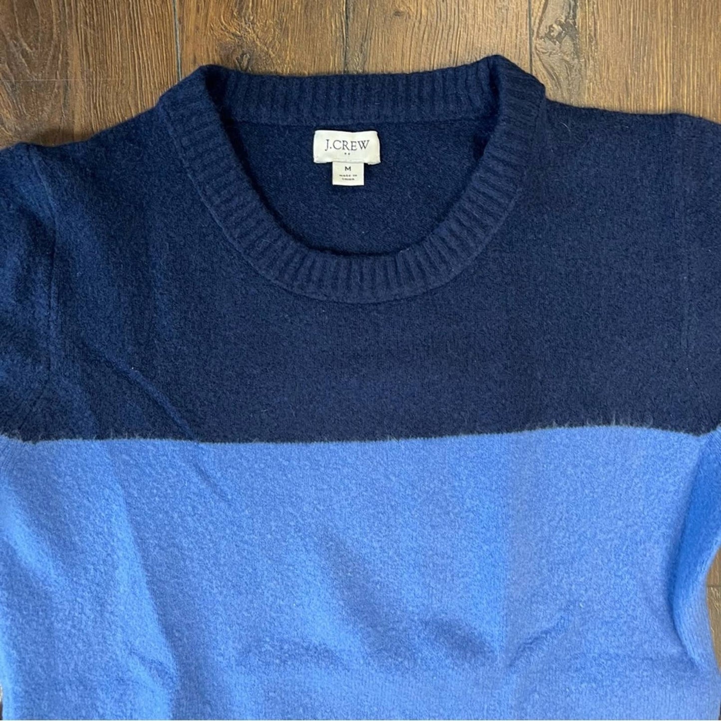 J. Crew Crewneck sweater in extra-soft yarn SZ MED