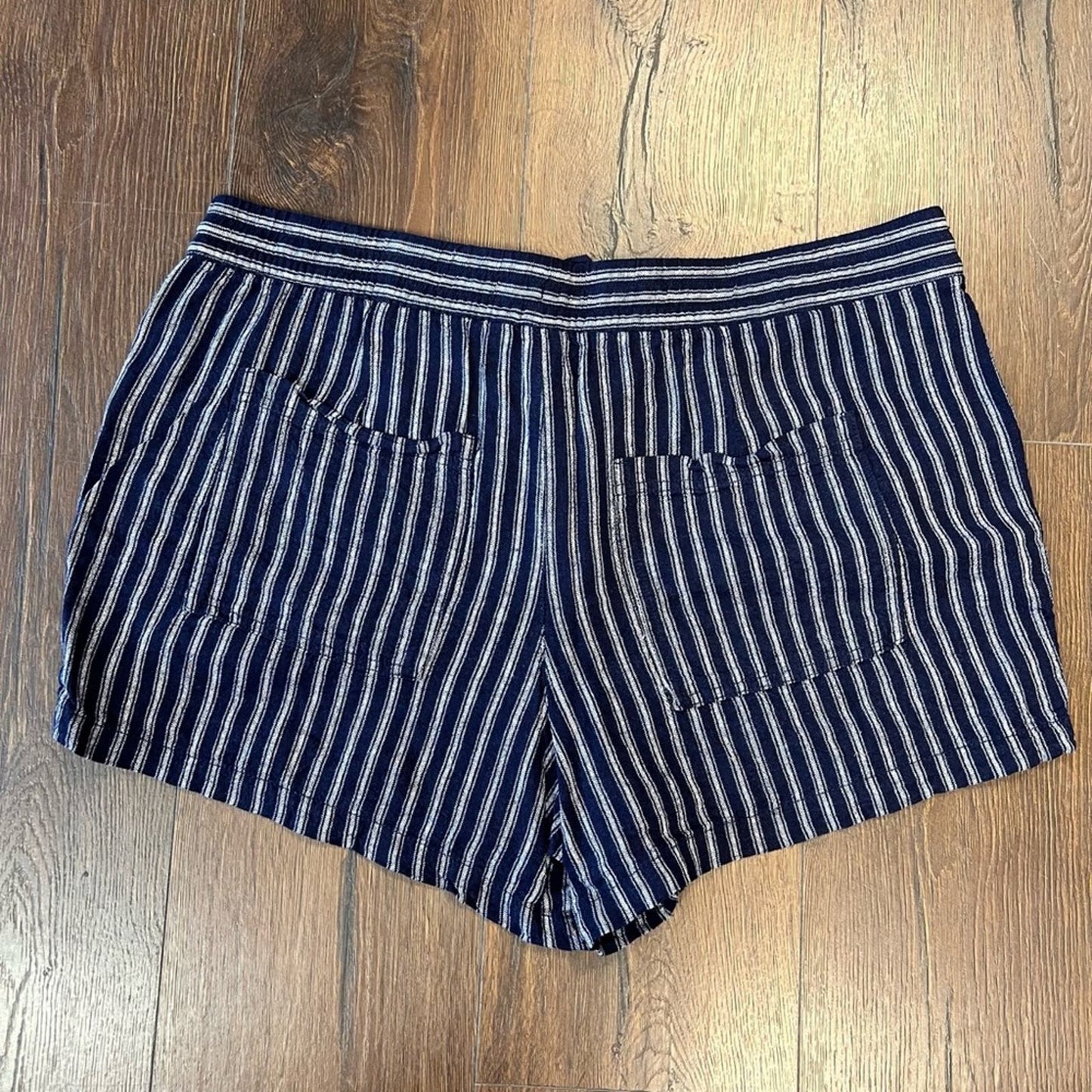 Gap Linen shorts SZ XL
