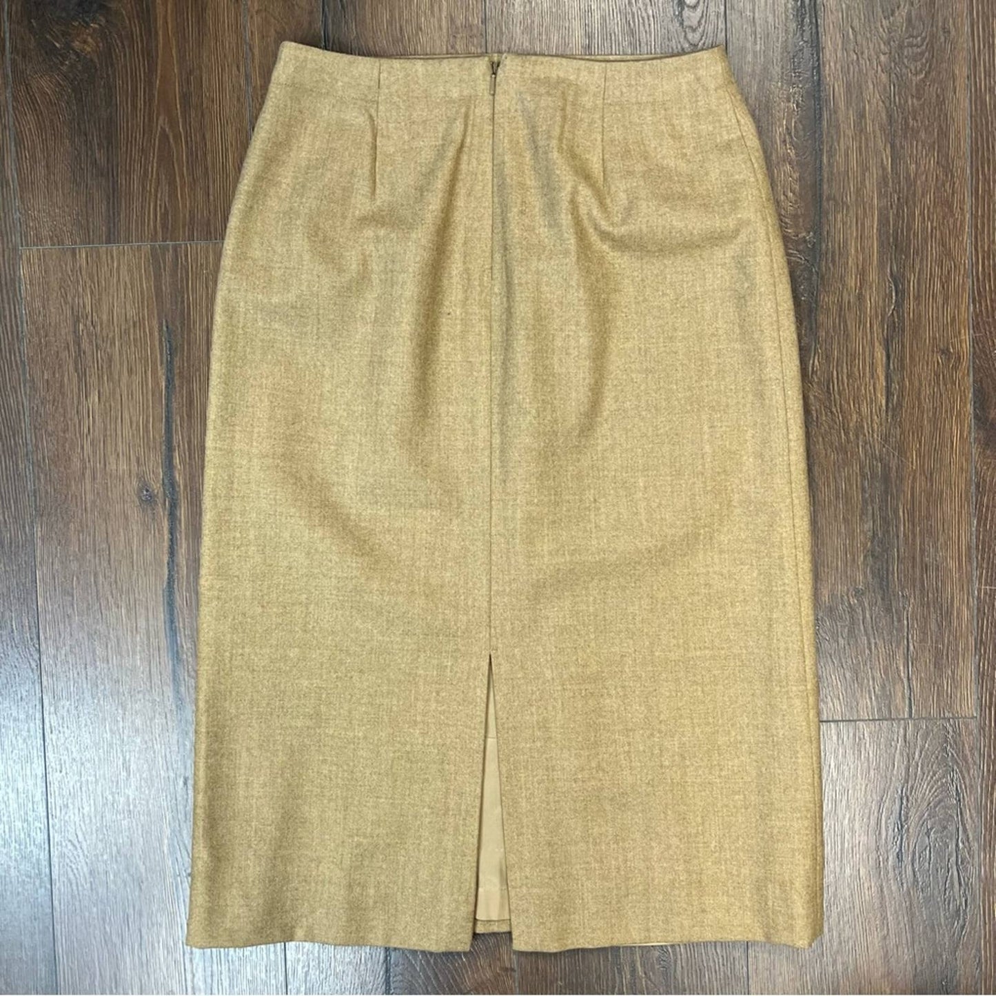 Liz Claiborne 100% wool pencil skirt SZ 6