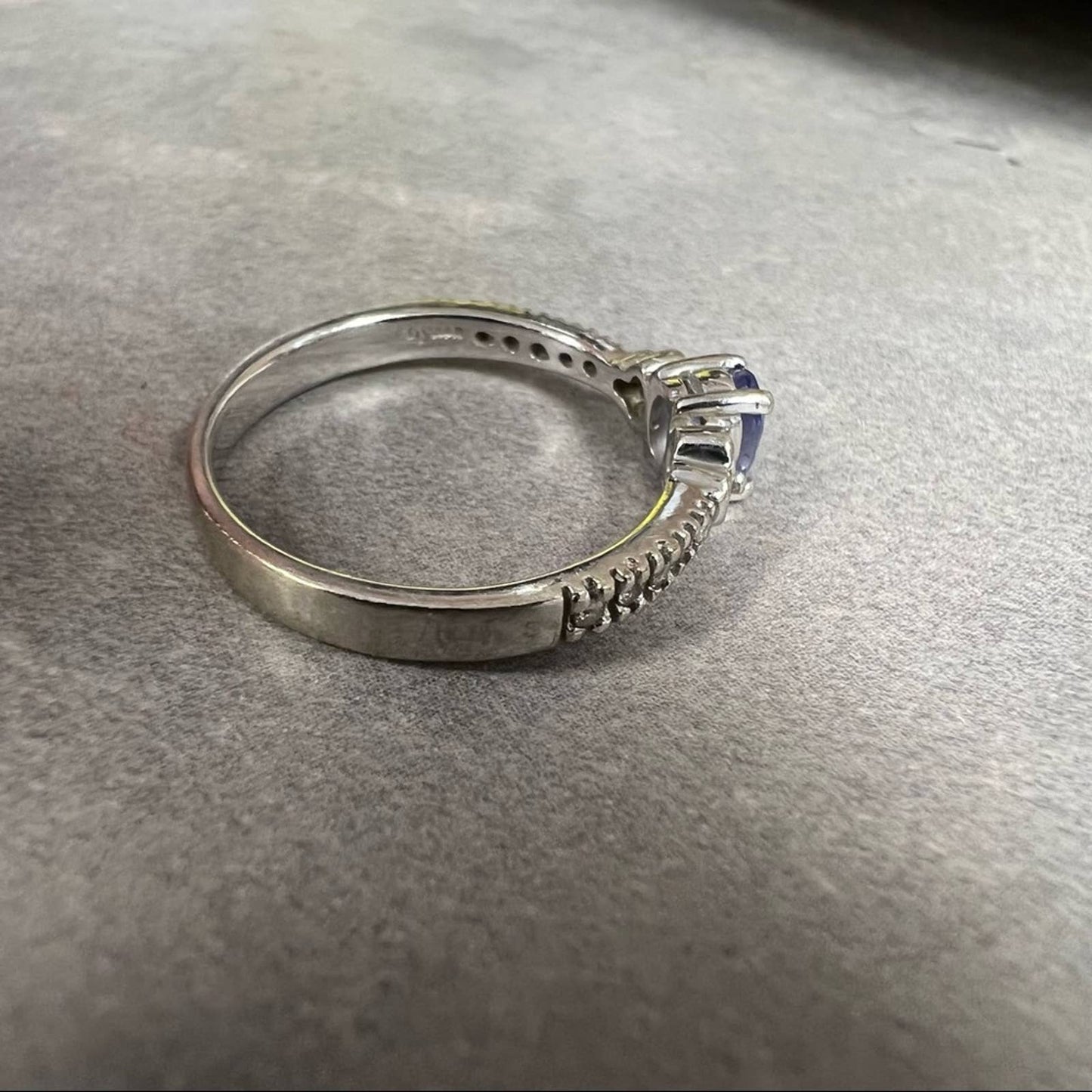 14kt white gold oval tanzanite ring with diamonds