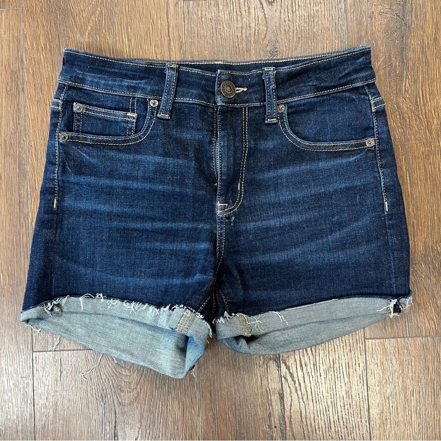 American Eagle high rise Shortie SZ 2