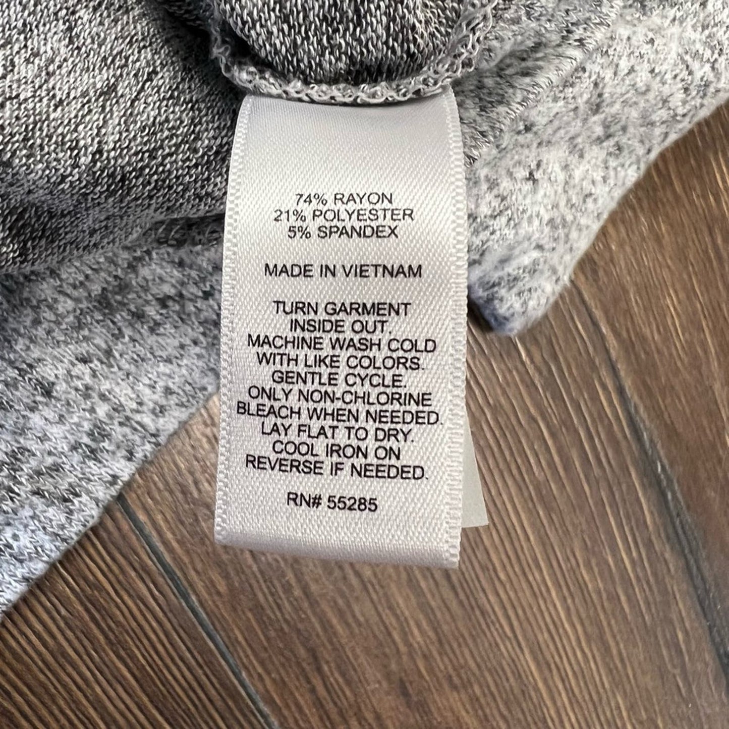 Express hooded long sleeve pullover SZ SM